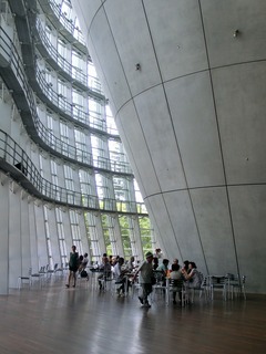 国立新美術館2.jpg